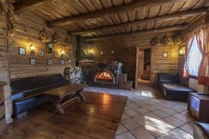 Гостиный двор на хуторе Крещатик 27